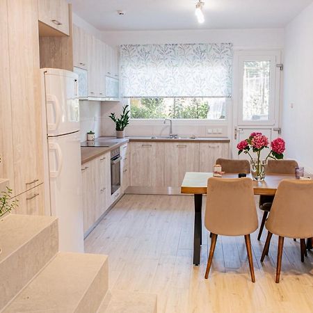 Anastasia'S Apartment Янина Экстерьер фото